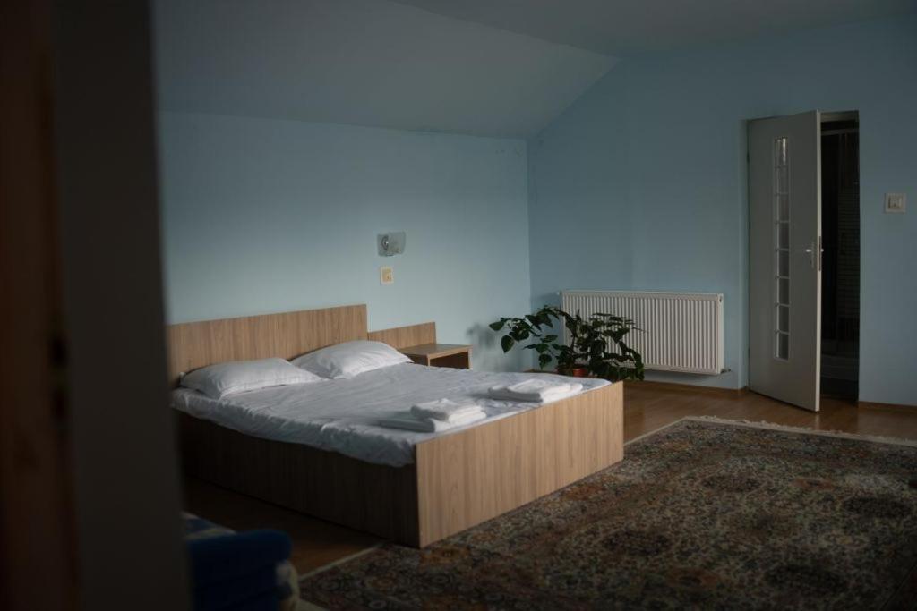 Appartamento Casa Ramona Turda Esterno foto