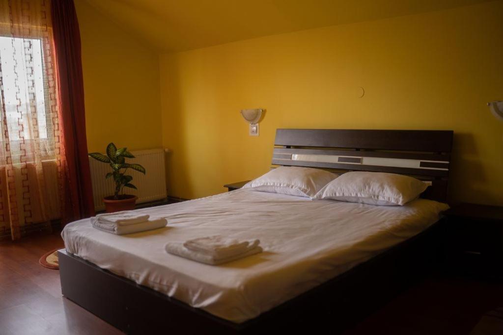 Appartamento Casa Ramona Turda Esterno foto