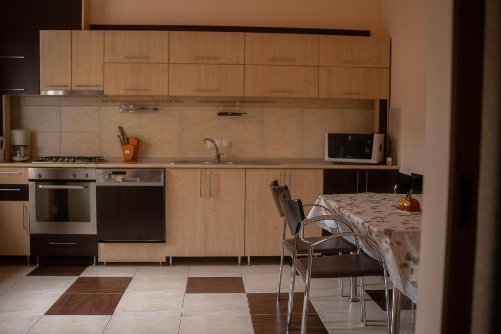 Appartamento Casa Ramona Turda Esterno foto